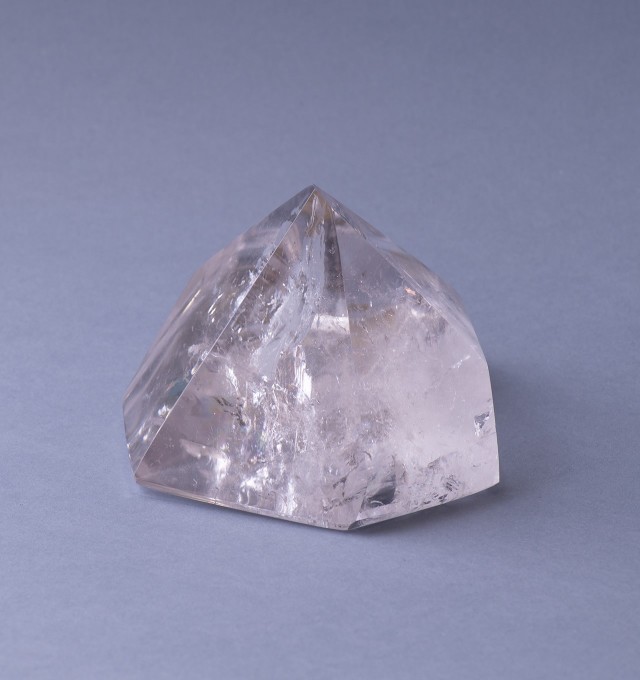 Objets Adelline Pyramide-1